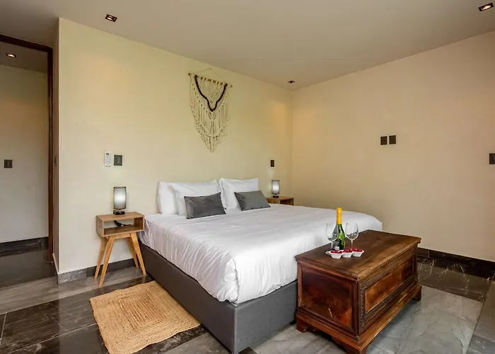 Modern 1br Jungle View Retreat In Humana With Rooftop Pool Apartment *